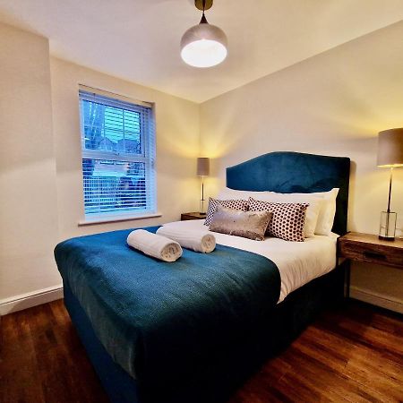 Stylish Luxury Serviced Apartment Next To City Centre With Free Parking - Contractors & Relocators 考文垂 外观 照片